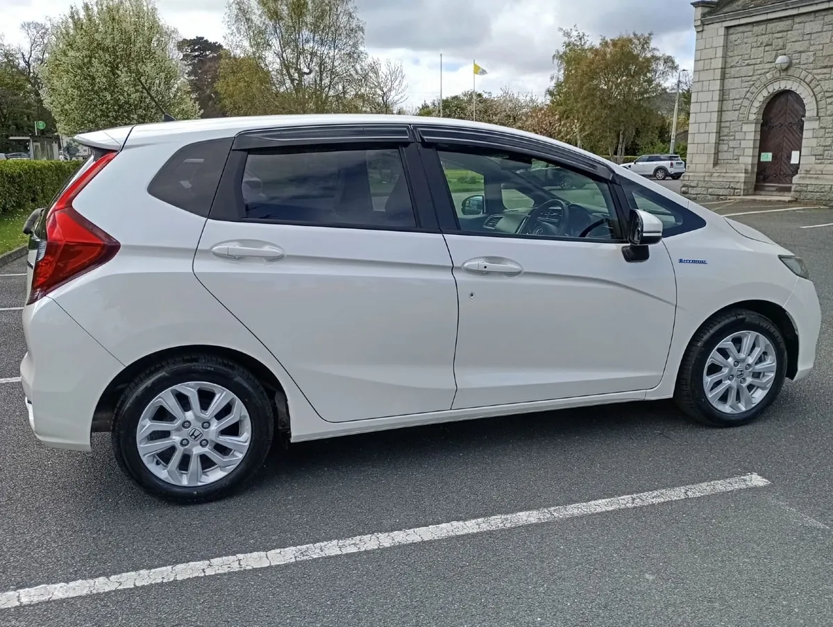 2017 Honda Fit Ex Model New Nct & Warranty - Image 2