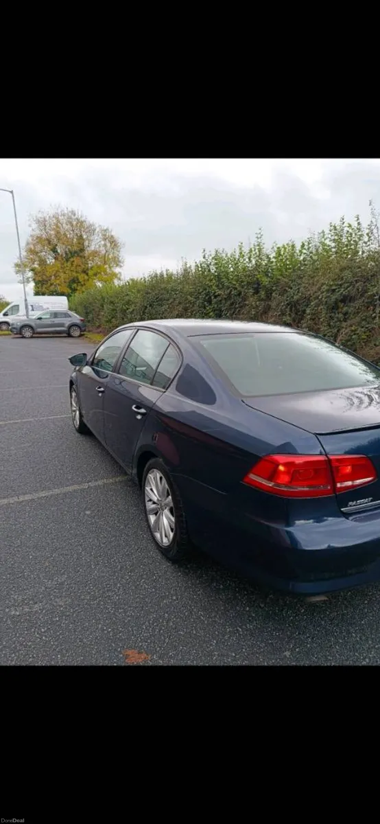 Volkswagen Passat - Image 2
