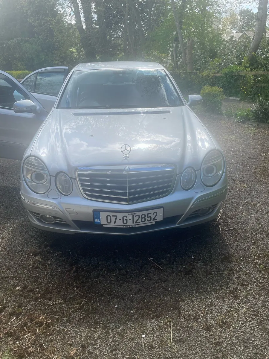 Mercedes Benz - Image 2