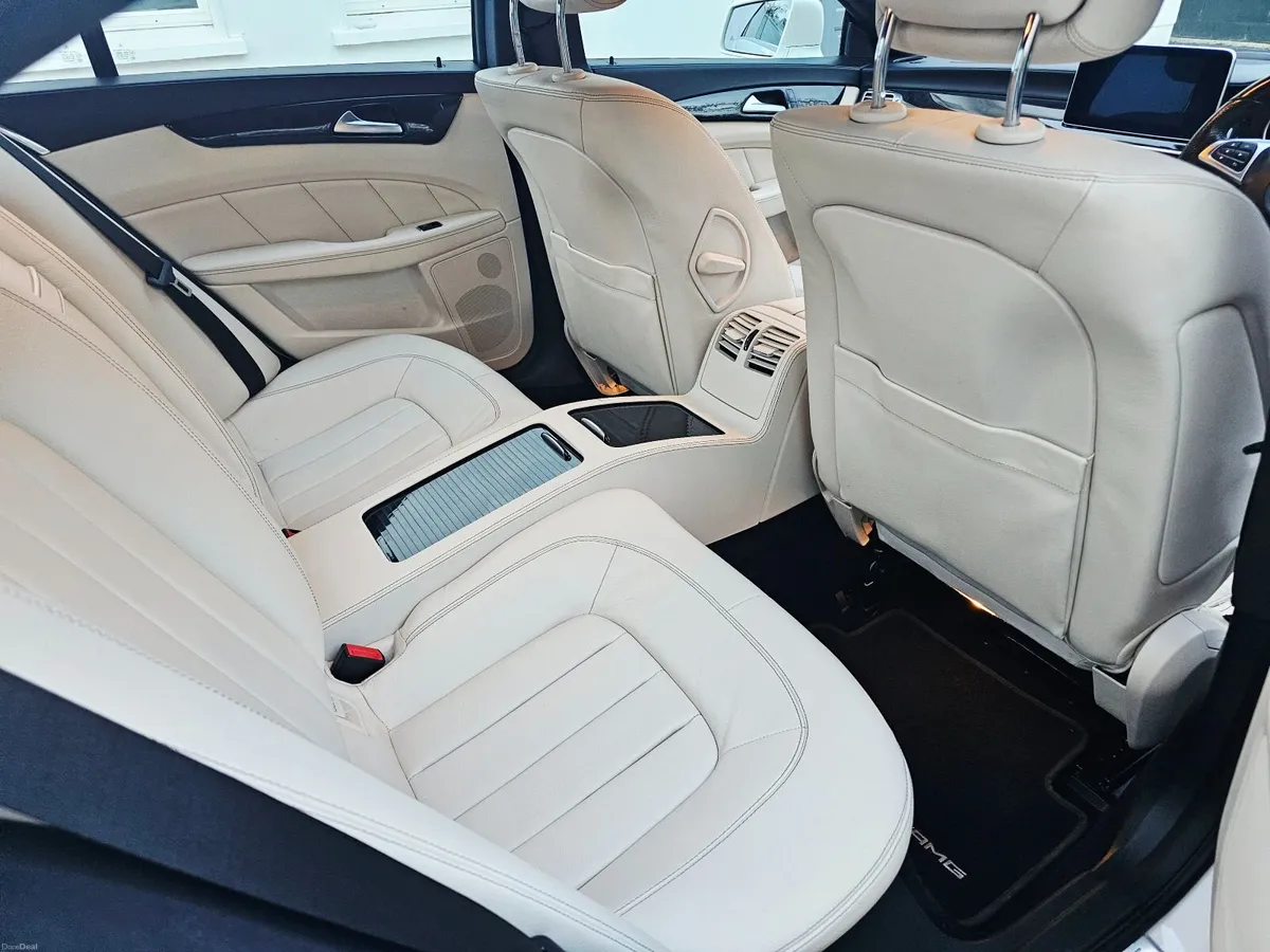 MERCEDES BENZ CLS 220 D SPORT COUPE  AMG AUTO 2017 - Image 4