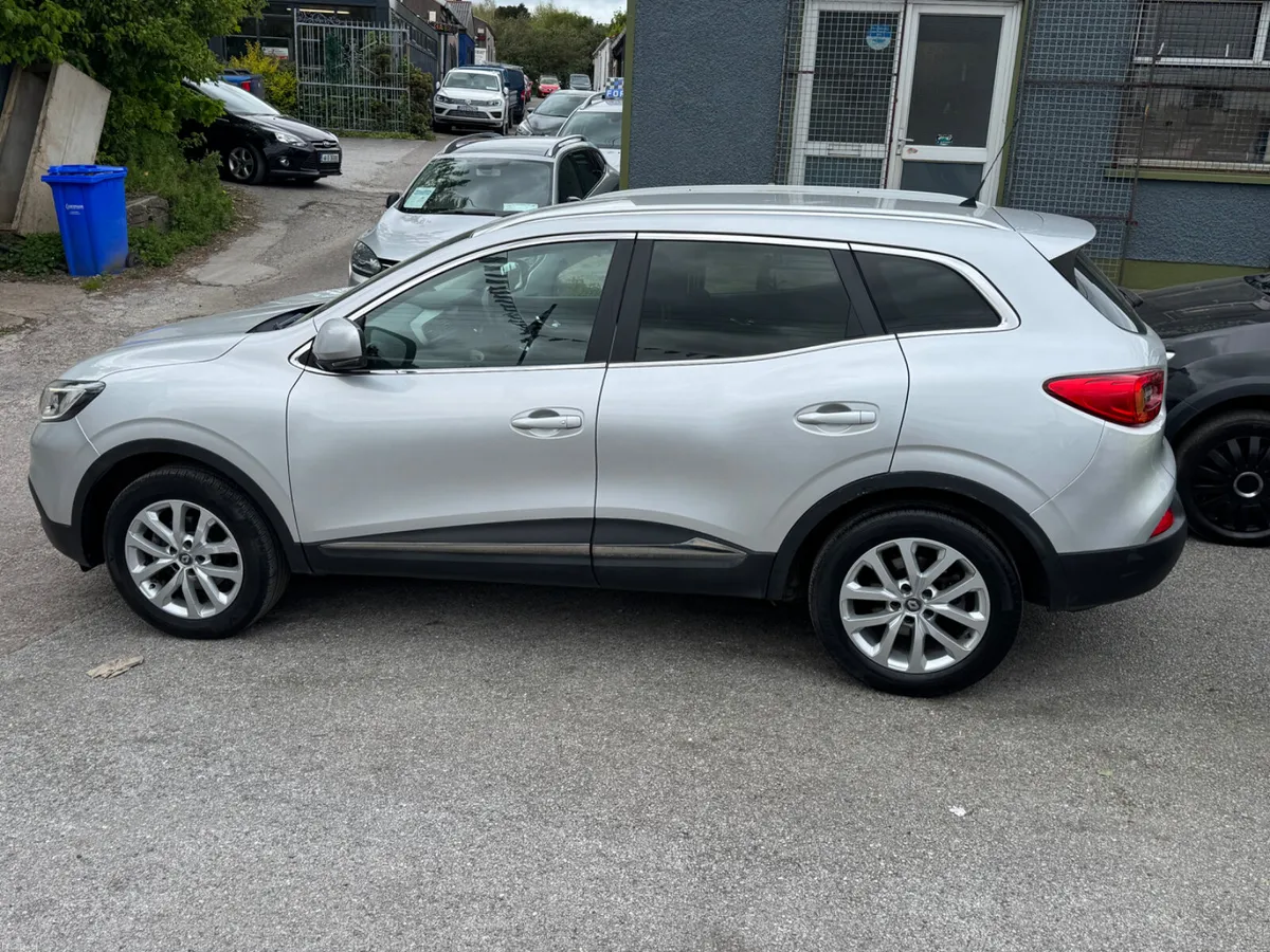 Renault Kadjar low mileage - Image 4