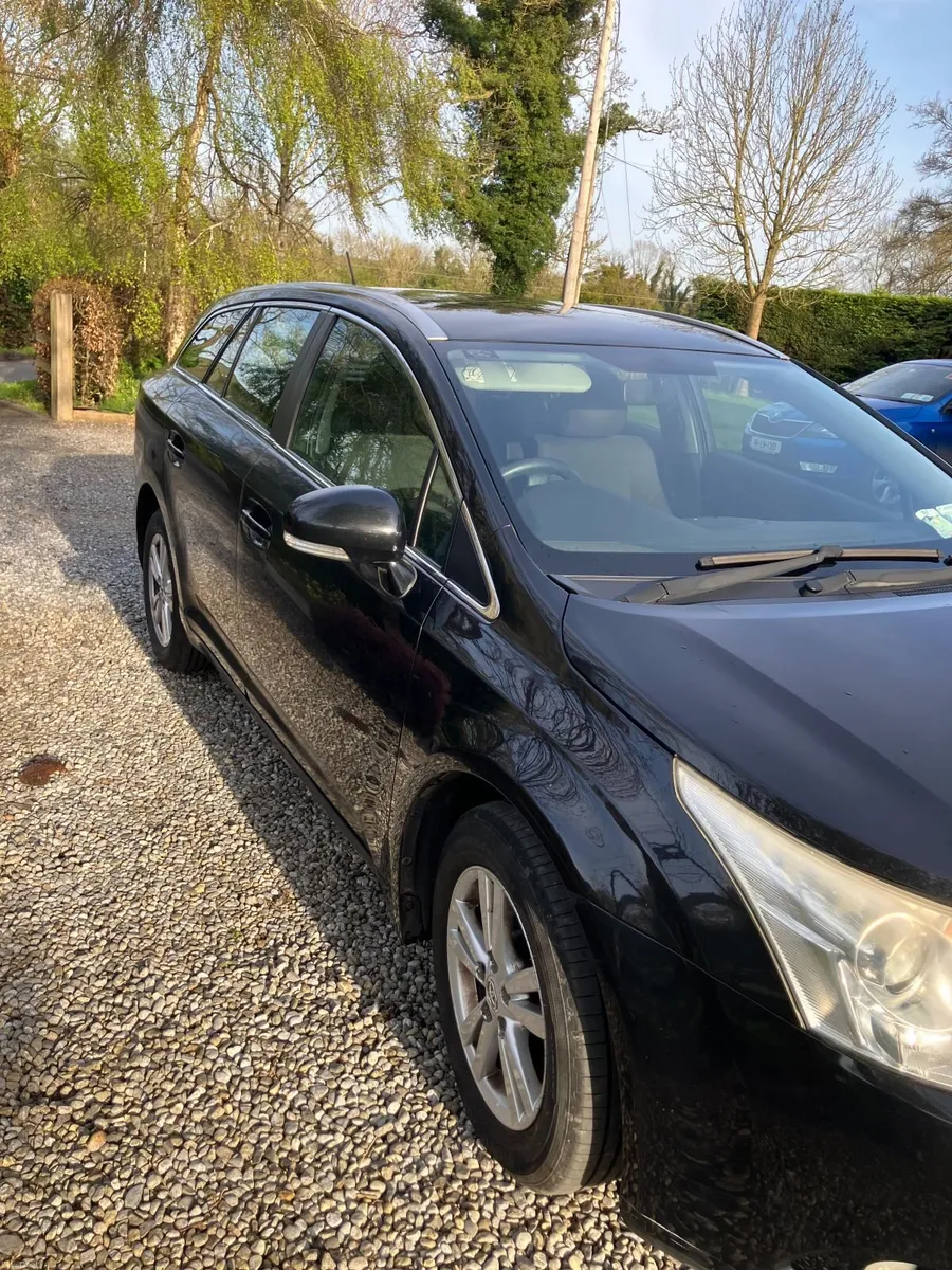 Toyota Avensis Tourer 2010 2.0 D4D - Image 3