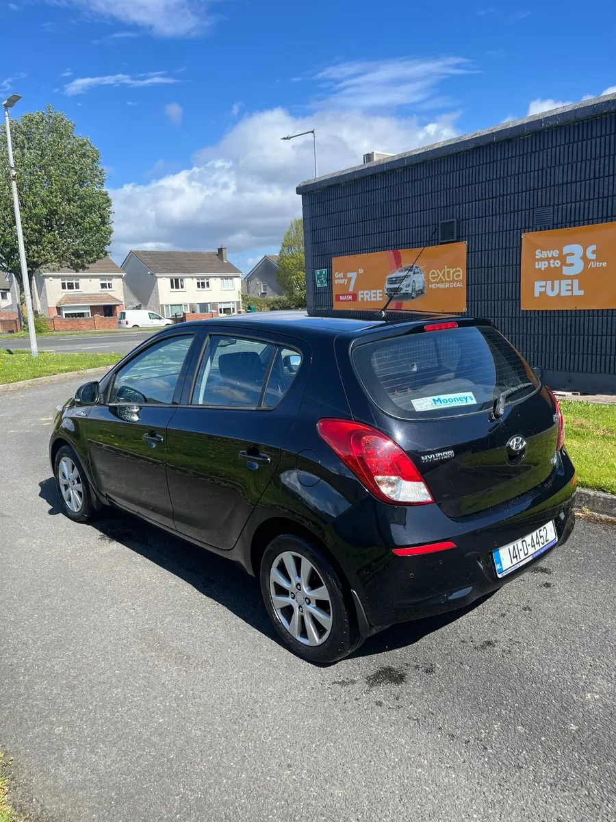 Hyundai i20 2014 - Image 2