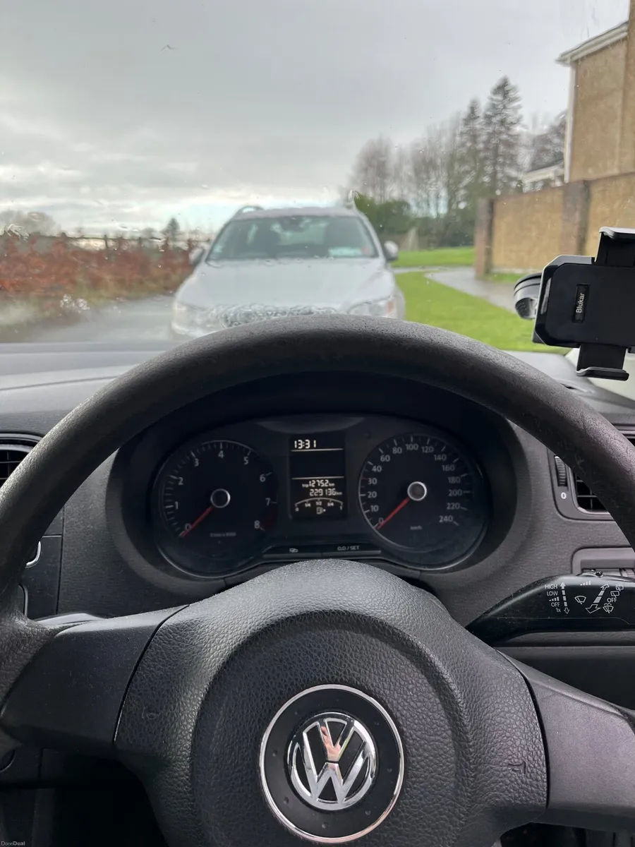 Volkswagen Polo 2010 - Image 2