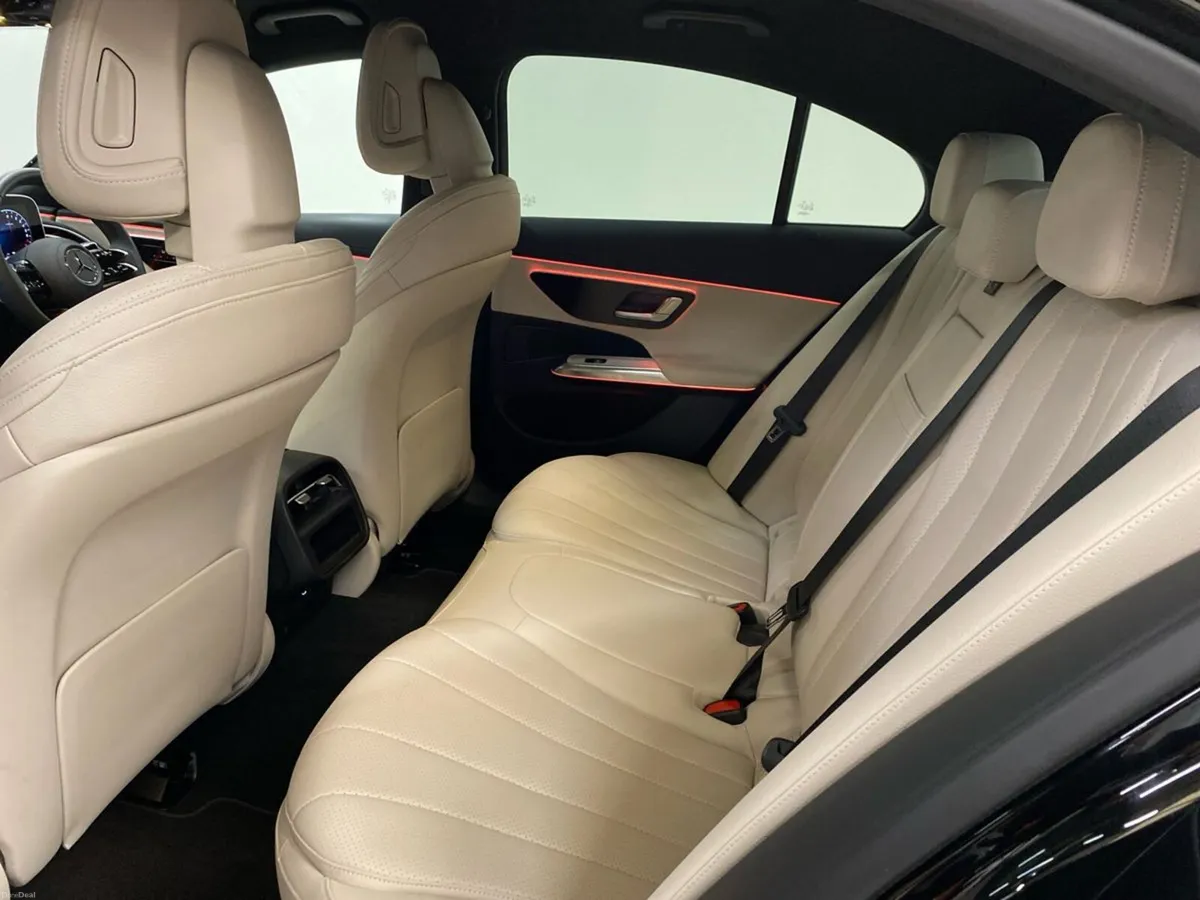 Mercedes-Benz E-Class E 300 e AMG Line Plus |  Rev - Image 4