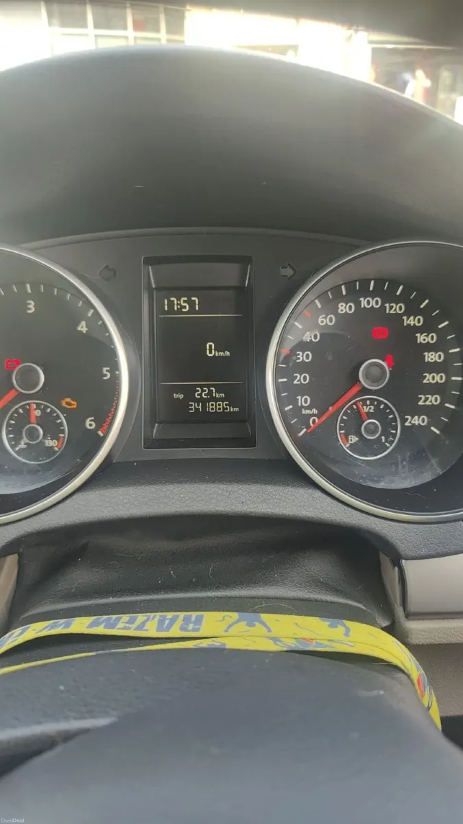 Volkswagen Golf 2010 - Image 1