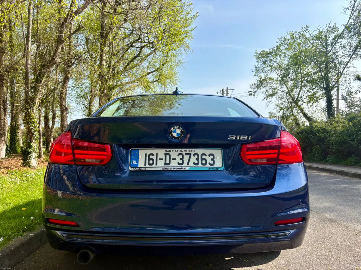 2016 BMW 3-Series sport ultra low kms - Image 4