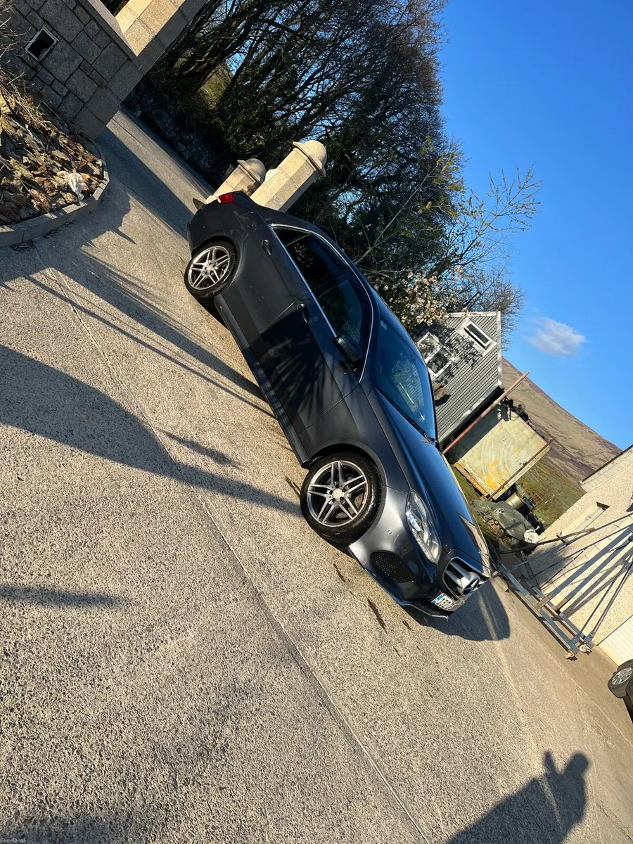 Mercedes e220 - Image 1