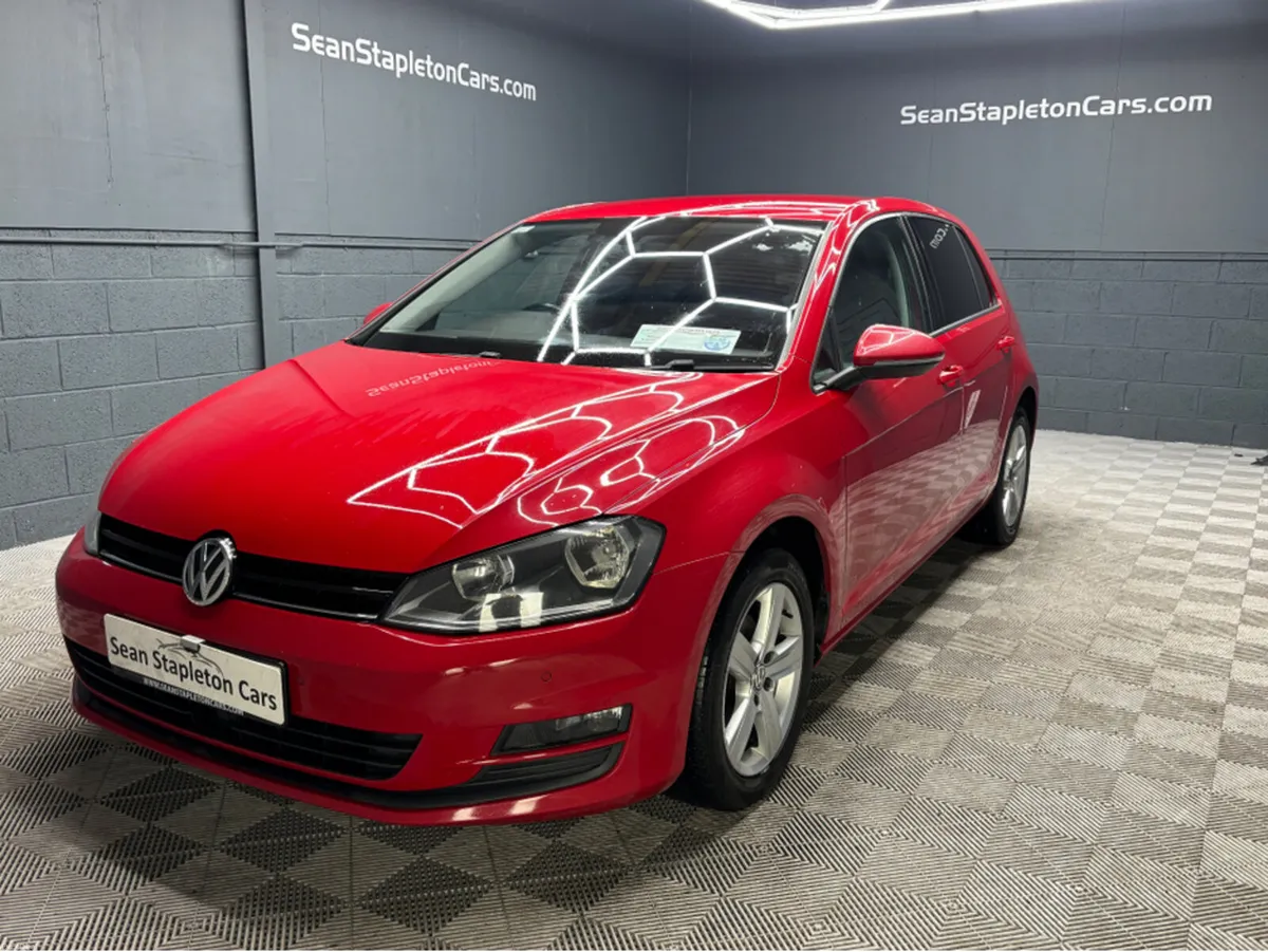 Volkswagen Golf 1.6 TDI MATCH BLUEMOTION 105PS 5 5 - Image 1