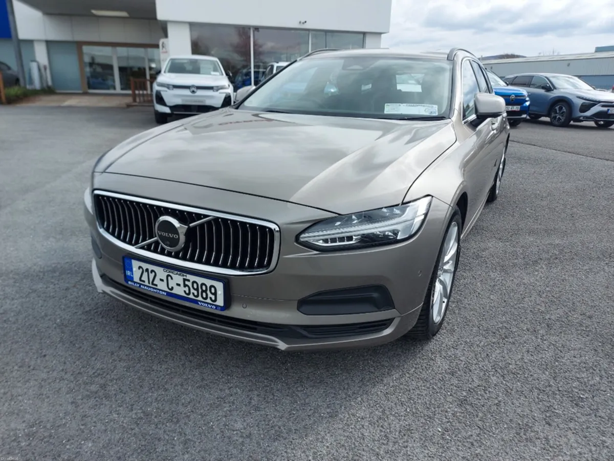 Volvo V90 B4 MOMENTUM AT 5DR AUTO - Image 3