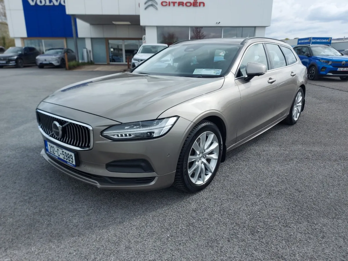 Volvo V90 B4 MOMENTUM AT 5DR AUTO - Image 2