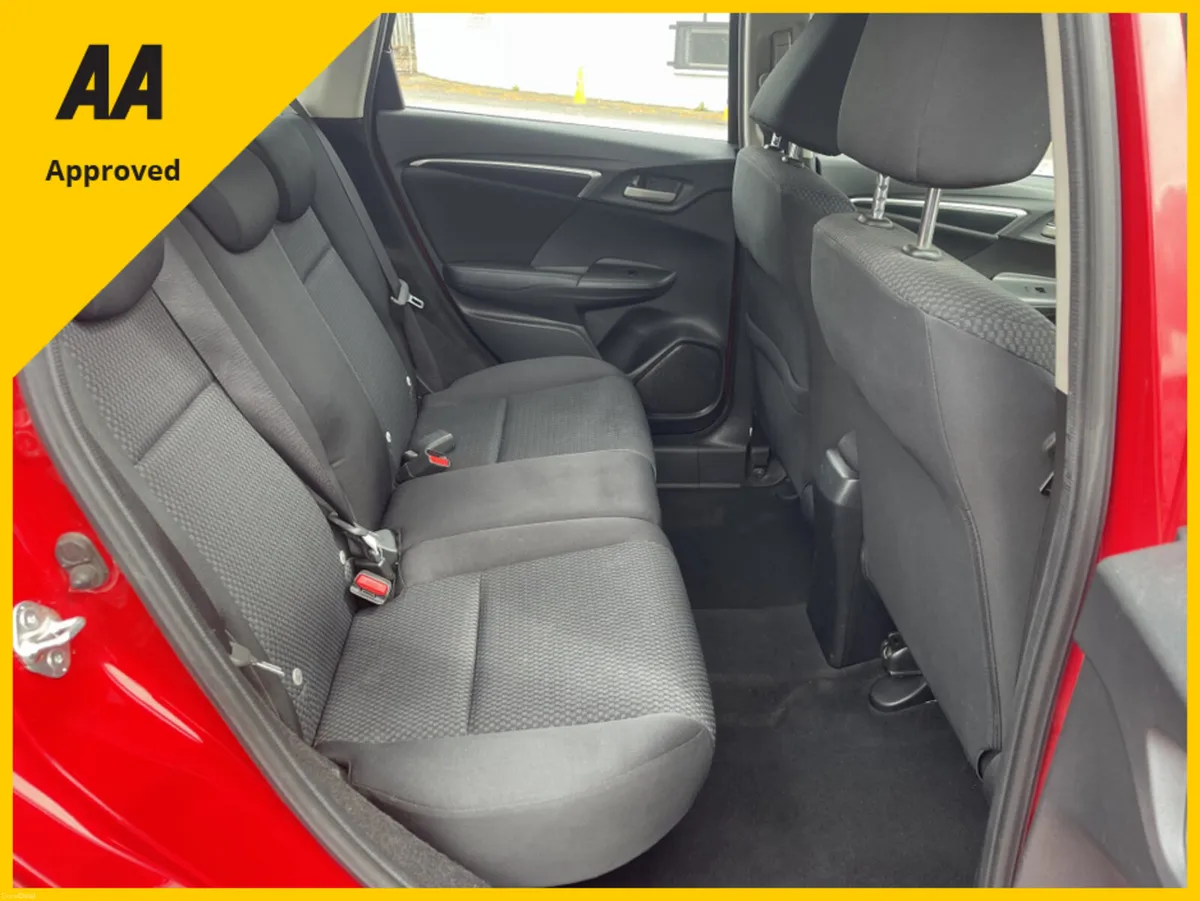 Honda Jazz AUTO SE NAV I VTEC FREE DELIVERY - Image 5