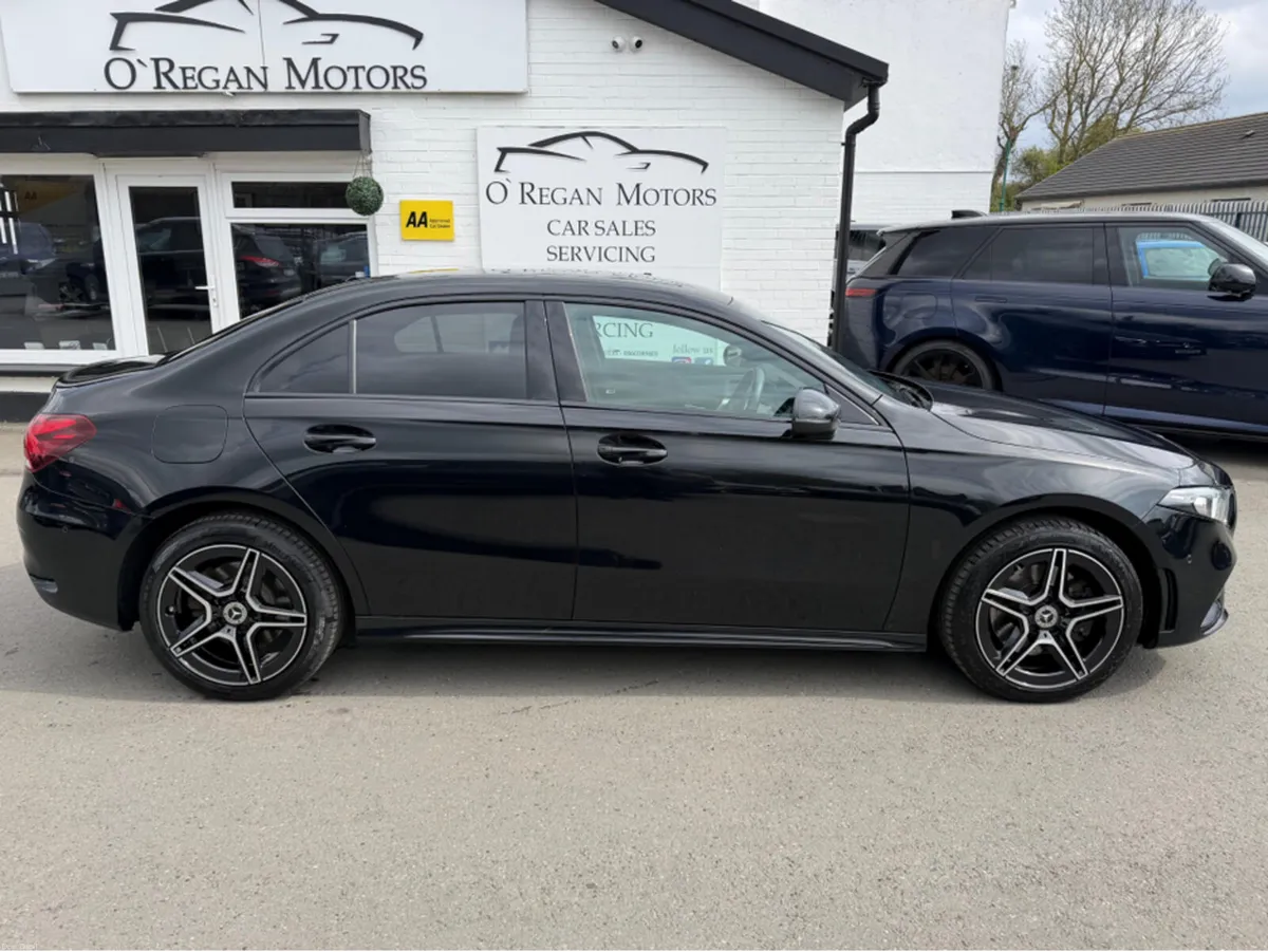 Mercedes-Benz A-Class (212) A250E AMG-LINE EXECUTI - Image 2