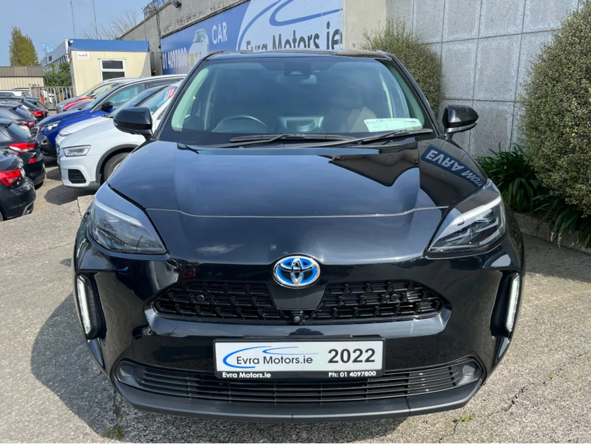 Toyota Yaris Cross Z HYBRID AUTOMATIC 1.5 PETROL / - Image 2
