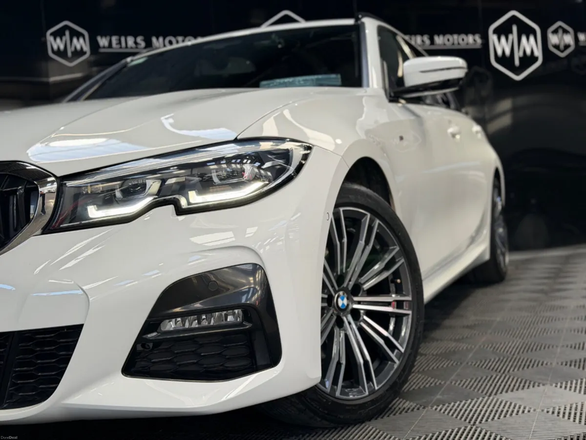 BMW 3-Series 320 M-SPORT XDRIVE TOURING - Image 3