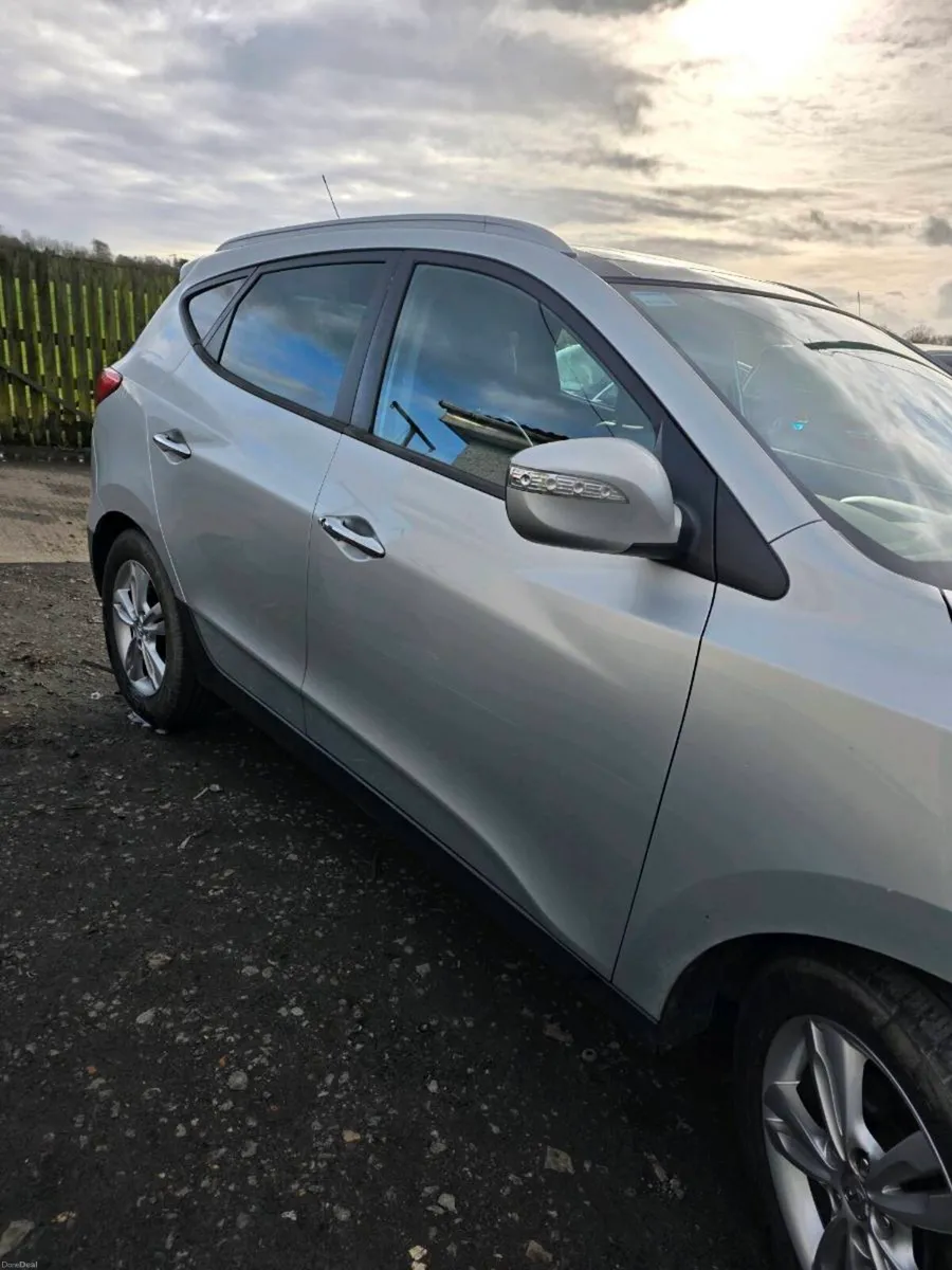 Car - Image 5