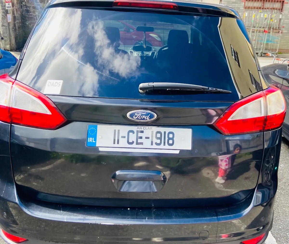 Ford Grand C-Max 2011 - Image 2