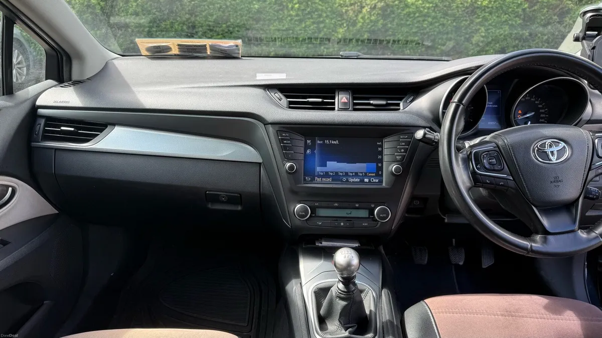 TOYOTA AVENSIS 2016, LUNA, 1.6 DIESEL, NAVI 4DR - Image 4