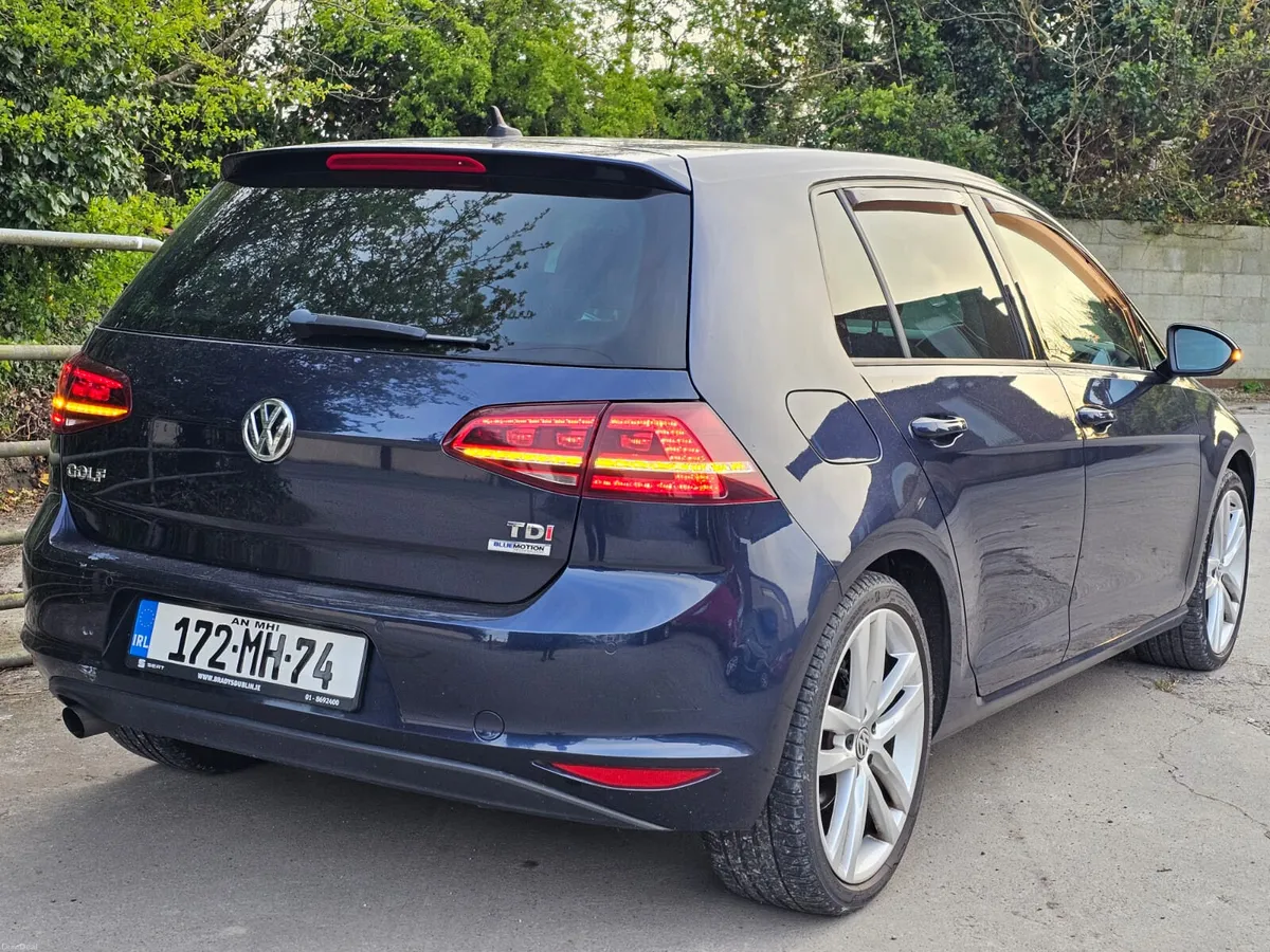 Volkswagen Golf 2017 diesel Highline €8990 - Image 1