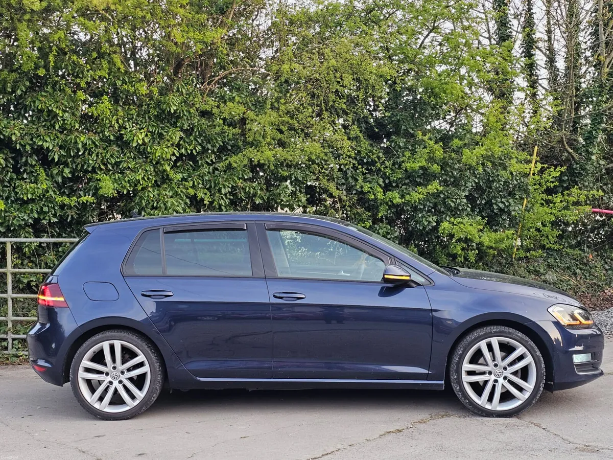 Volkswagen Golf 2017 diesel Highline €8990 - Image 4