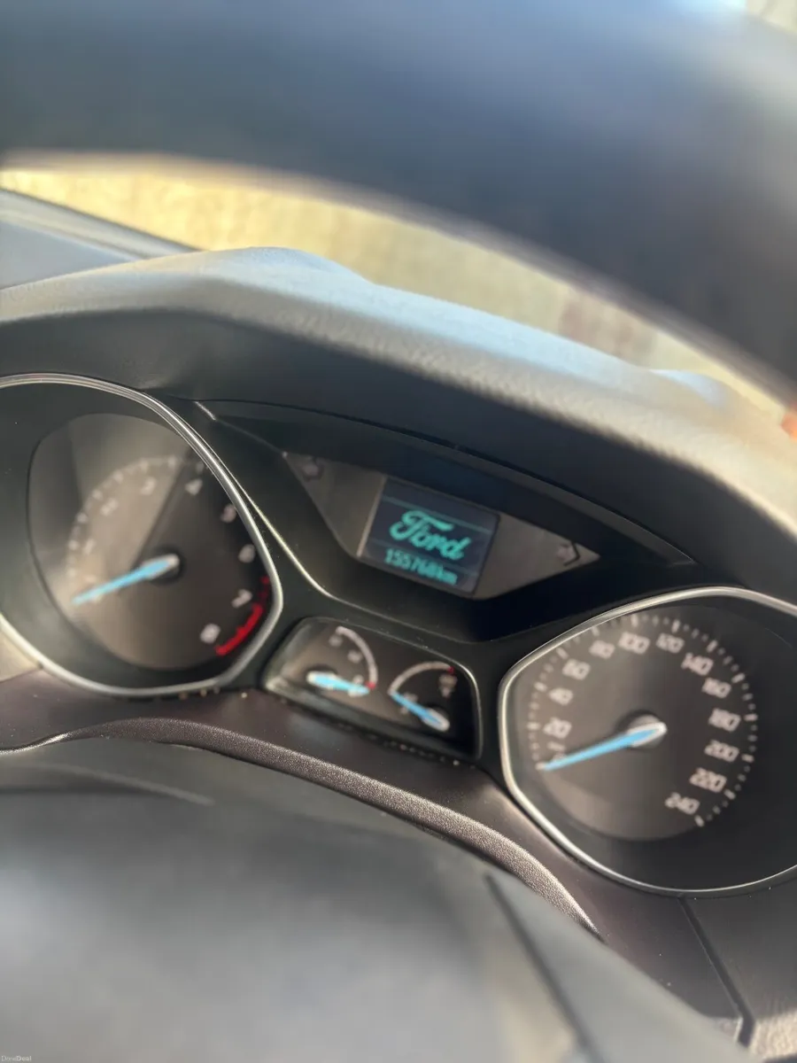 Ford Focus 2011 - Image 3