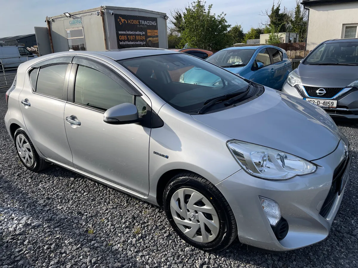 Toyota Aqua 2016 Hybrid Push Start automatic - Image 3