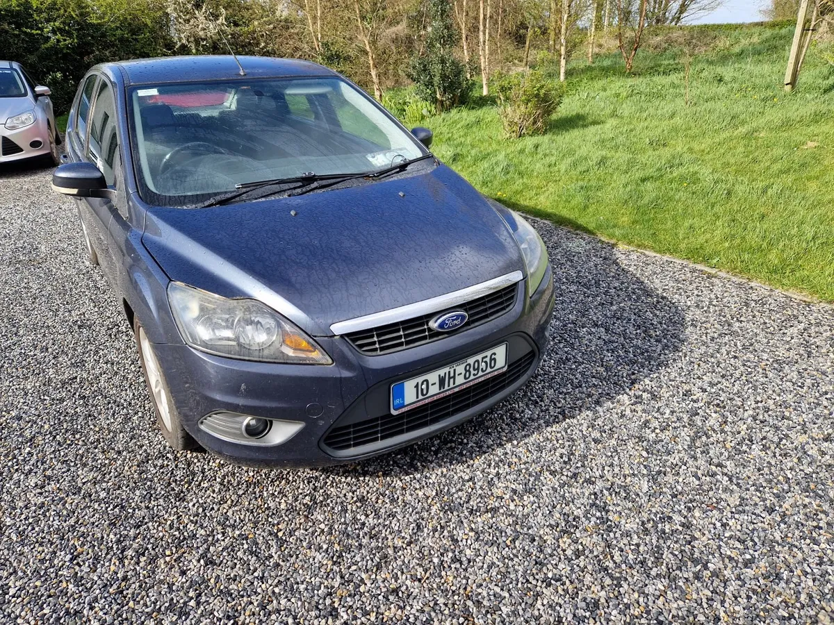 Ford Focus 2010 - Image 1