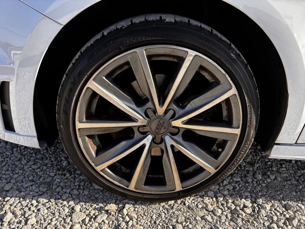 Audi A1 Admired Limited - Image 3