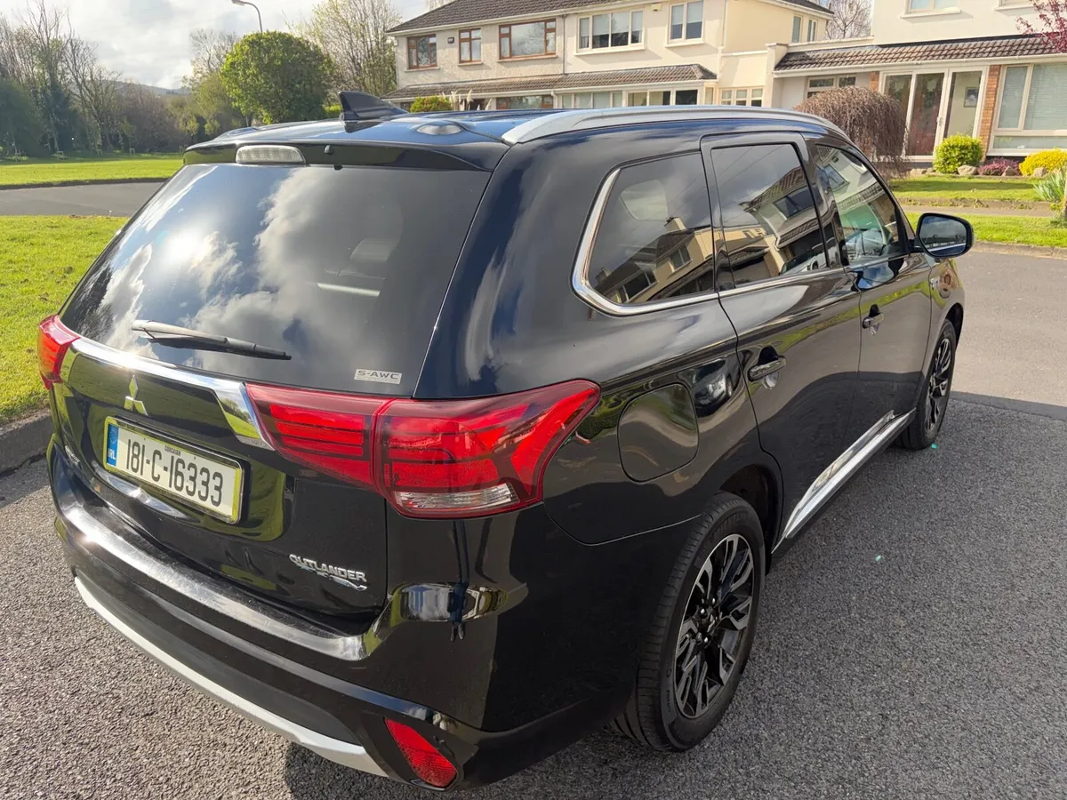 Mitsubishi Outlander 2018 NCT 12/26 - Image 5