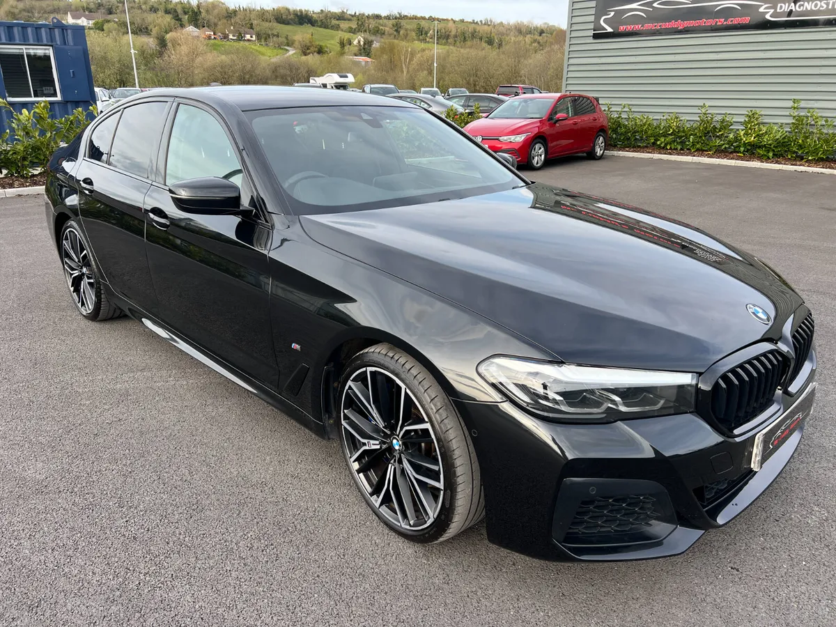 2022 BMW 520D LCI M Sport 2.0 MHEV Diesel - Image 2