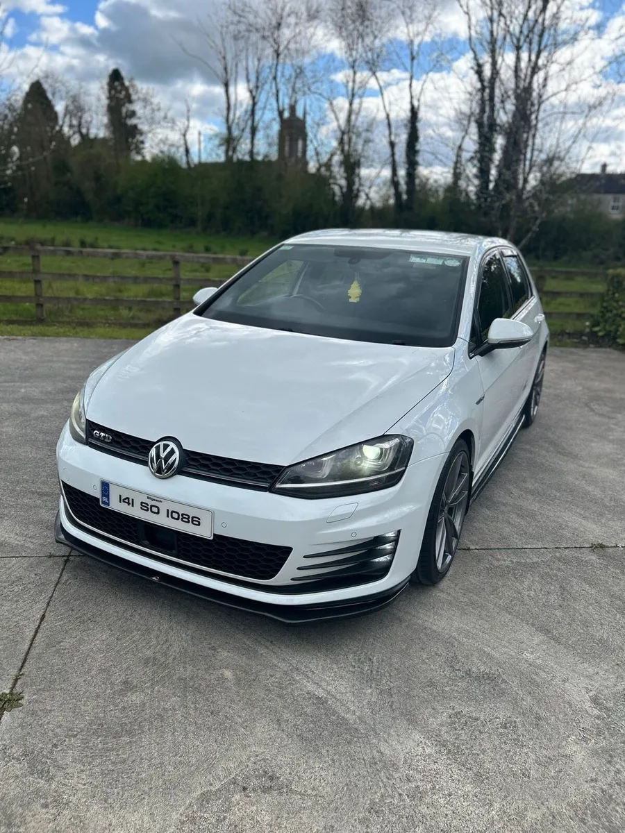 VOLKSWAGEN GOLF GTD 184ps - Image 2