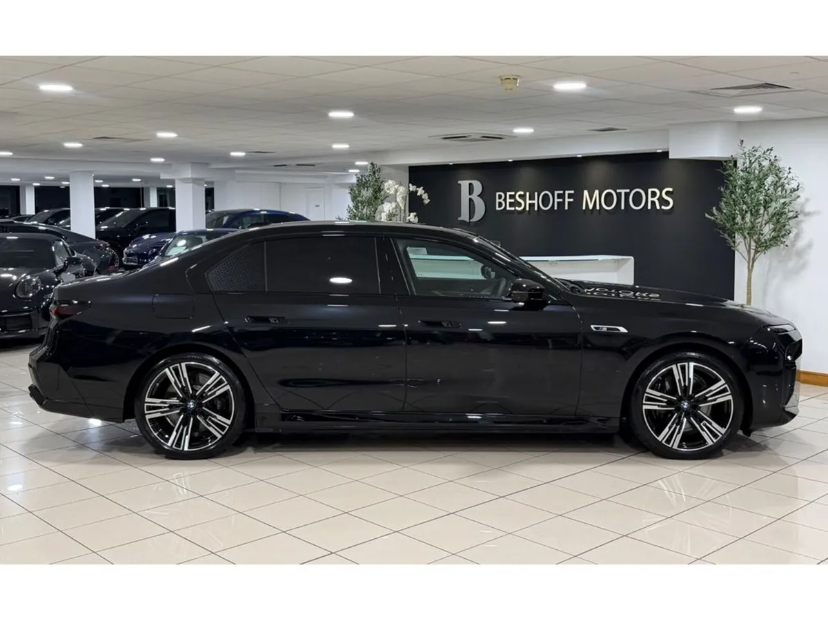 BMW 7-Series M760E ULTIMATE X-DRIVE=32” THEATRE SC - Image 2