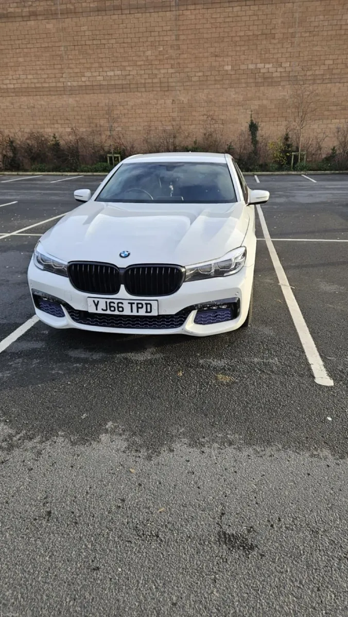 BMW 7-Series 2017 - Image 3