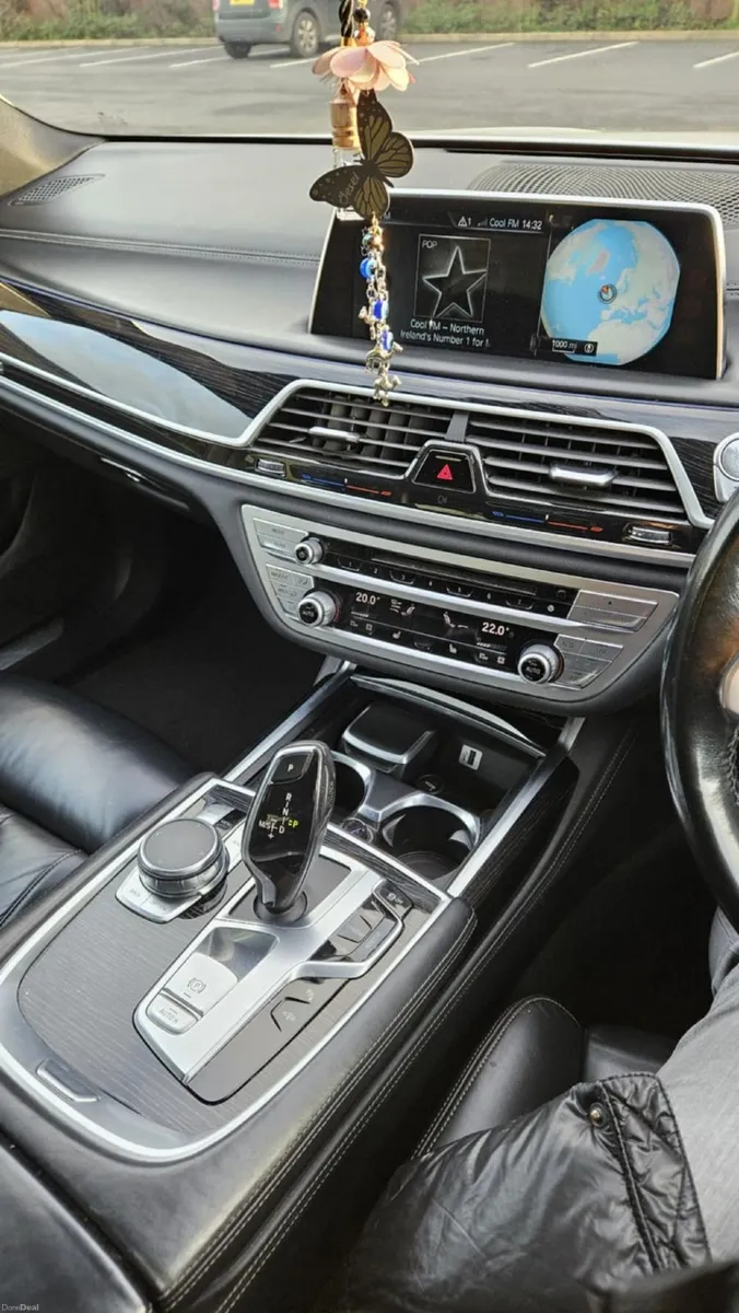 BMW 7-Series 2017 - Image 6