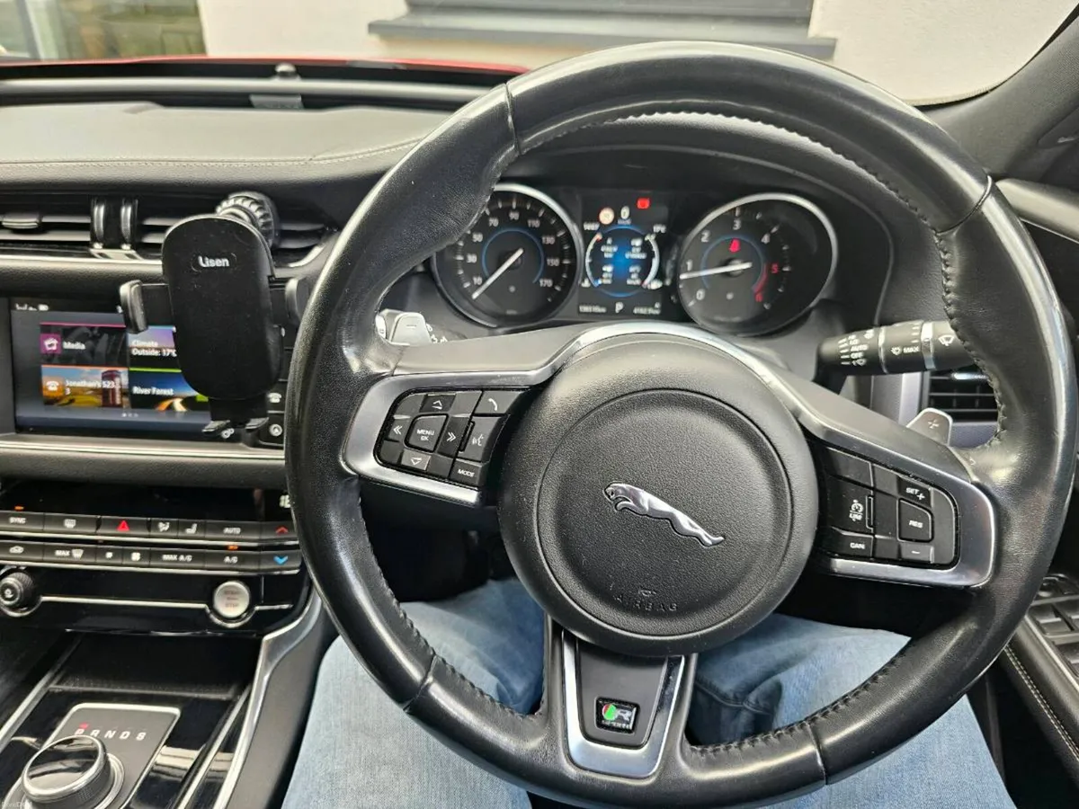 Car - Image 6