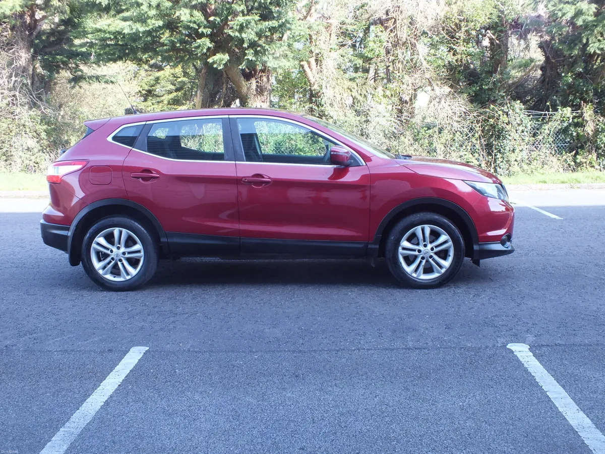 Nissan Qashqai 2015 - Image 1