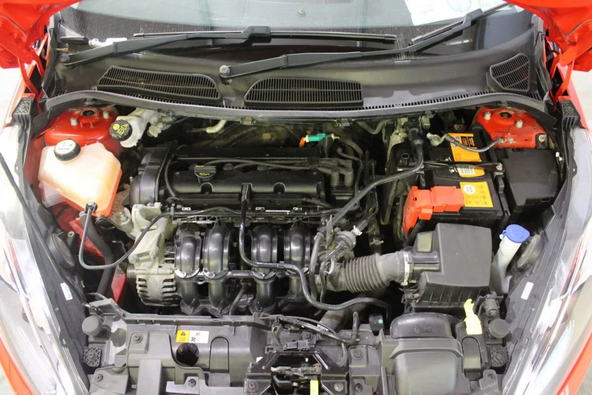 Ford Fiesta 1.25 60PS Zetec - TENDER 15 - Image 4