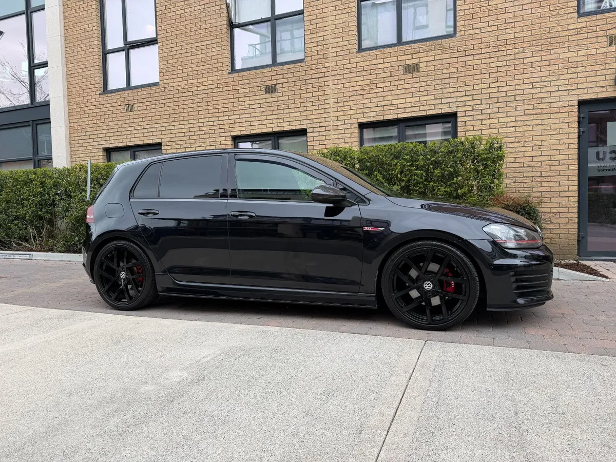 Volkswagen Golf GTI 2014 - Image 1