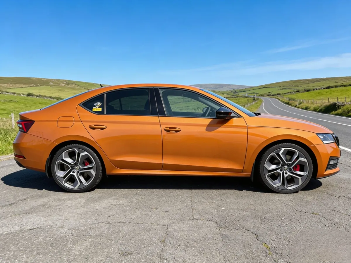 241 Skoda Octavia 2.0TDI VRS - Image 2