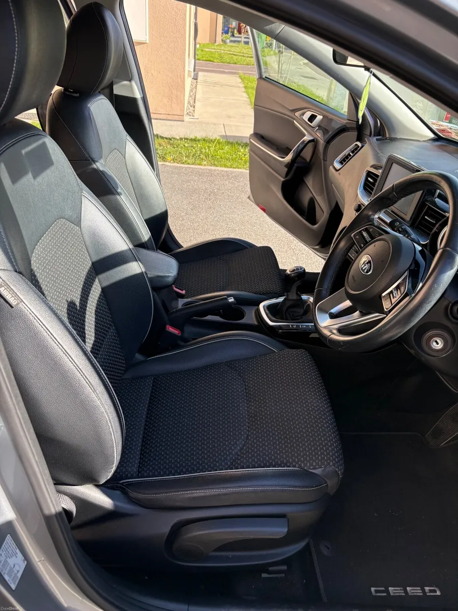 Kia Ceed 2018 - Image 3
