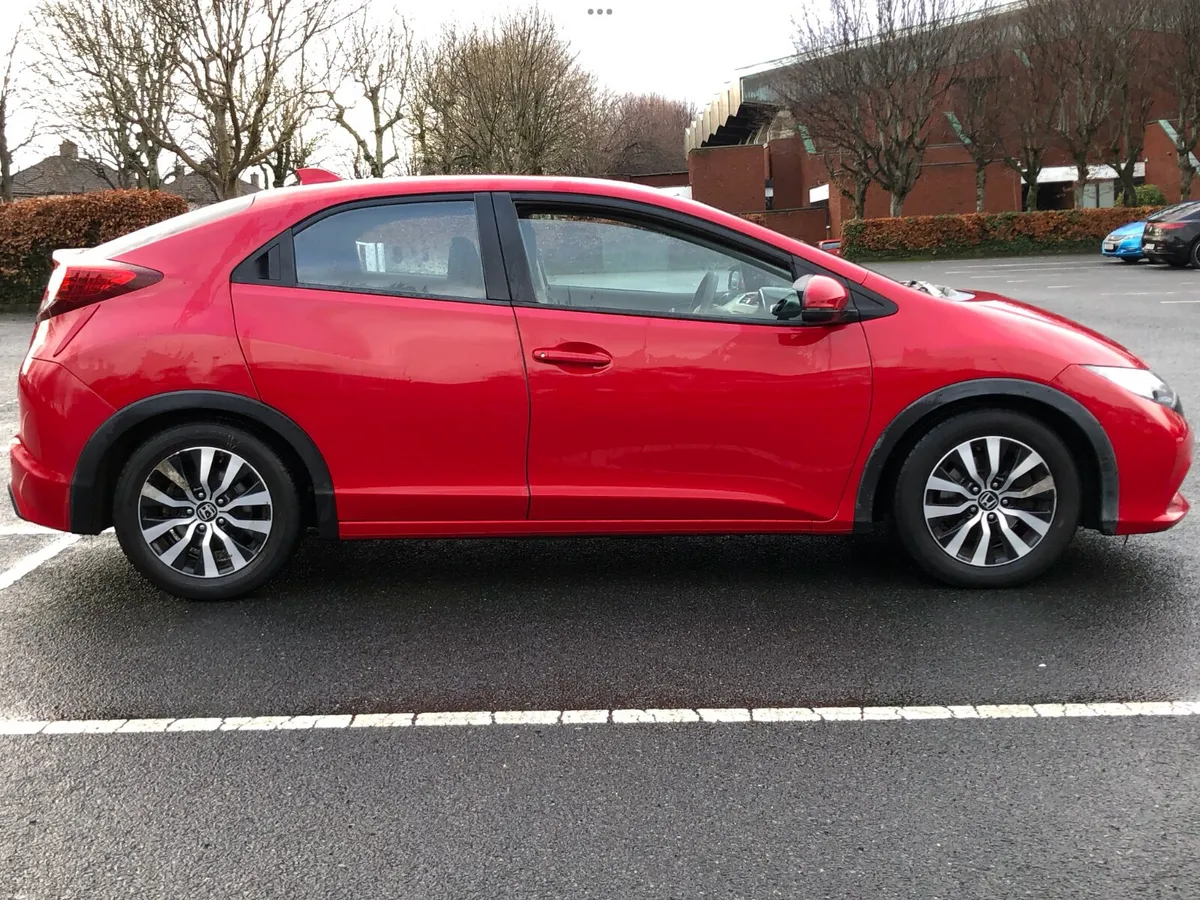 Honda Civic 1.6 I-DTEC SPORT TRIM, LIGHT DAMAGE - Image 1