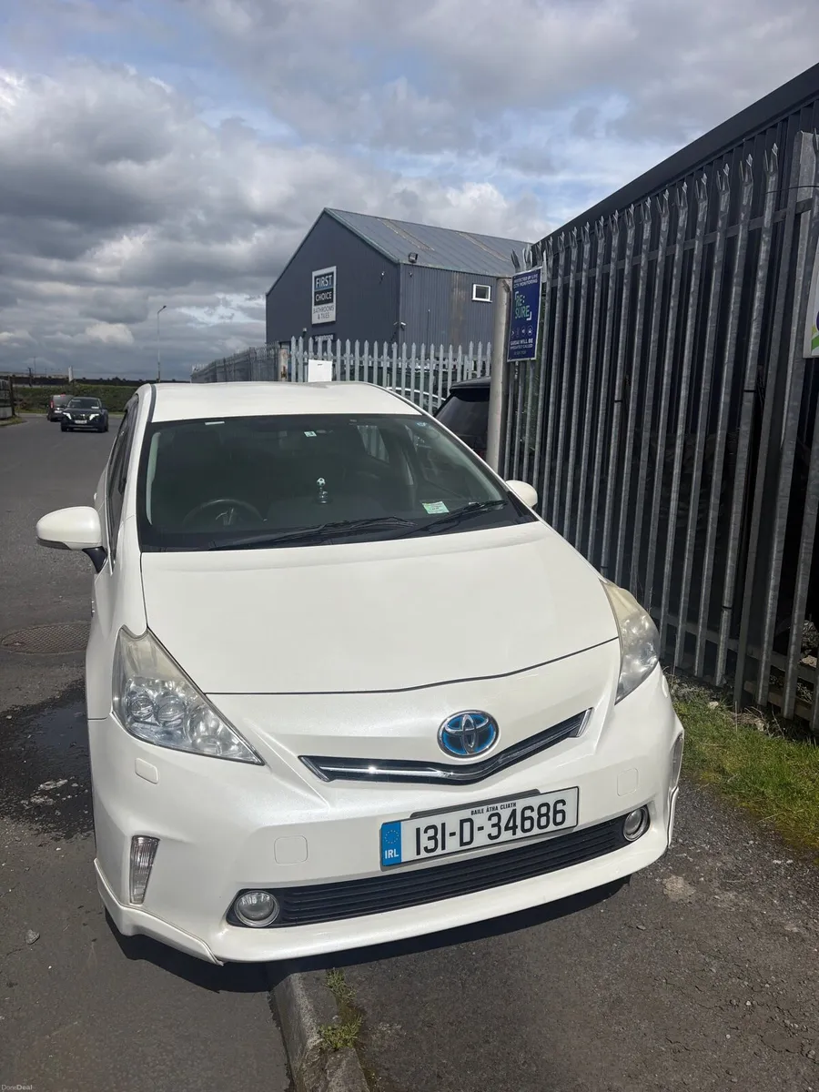 Toyota Prius 7 seater Automatic Hybrid 7 - Image 1
