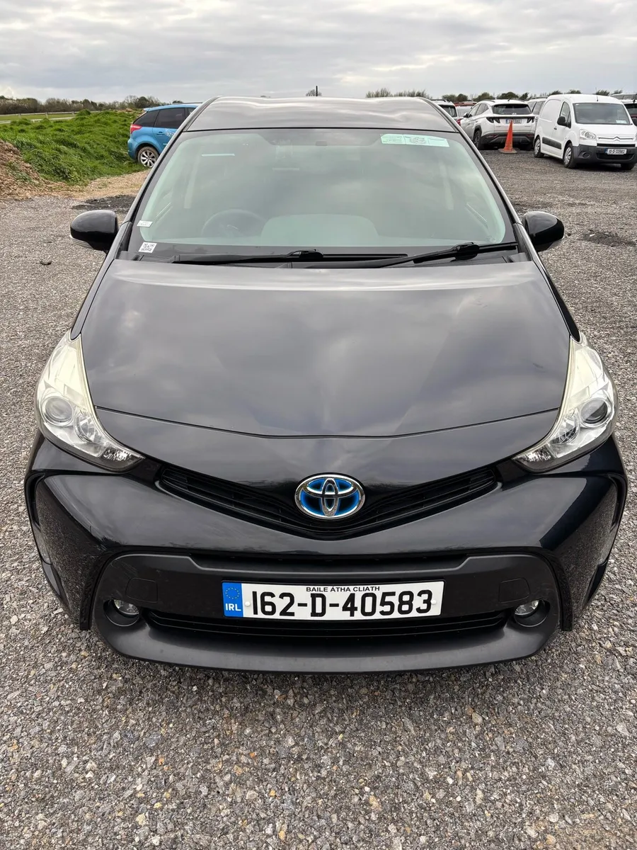 Toyota Prius Alfa  7 Seater Hybrid - Image 2