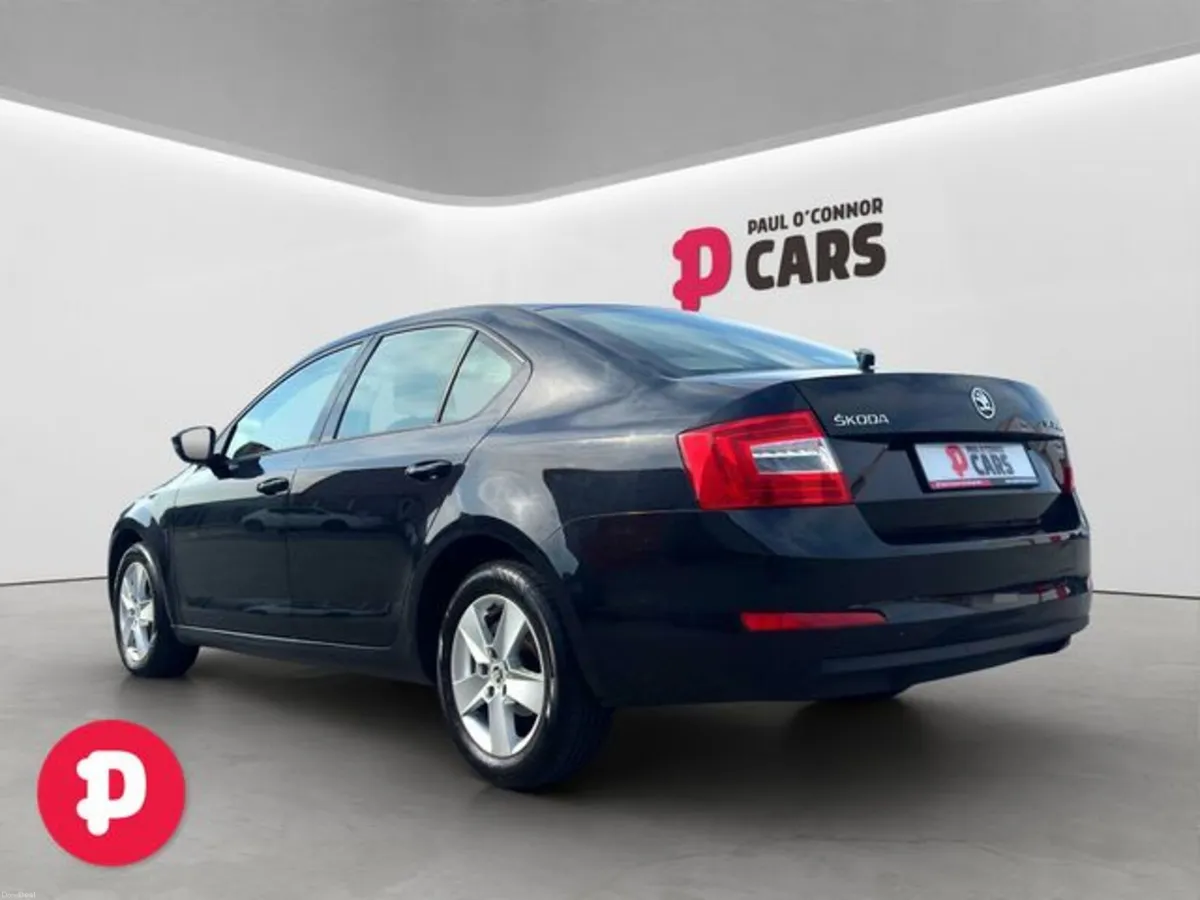 Skoda Octavia Ambition 1.6TDI 110HP 4DR - Straight - Image 3