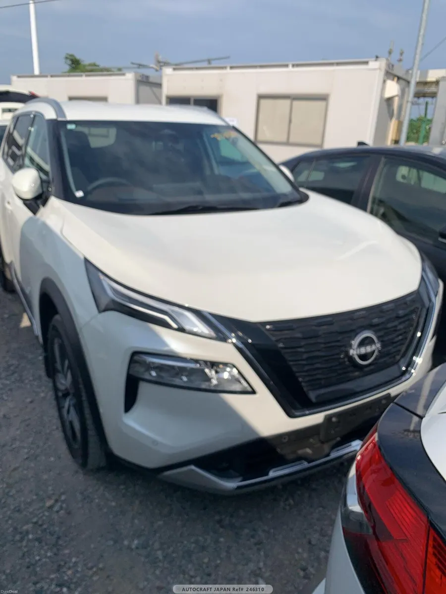 Nissan X-Trail - Image 1