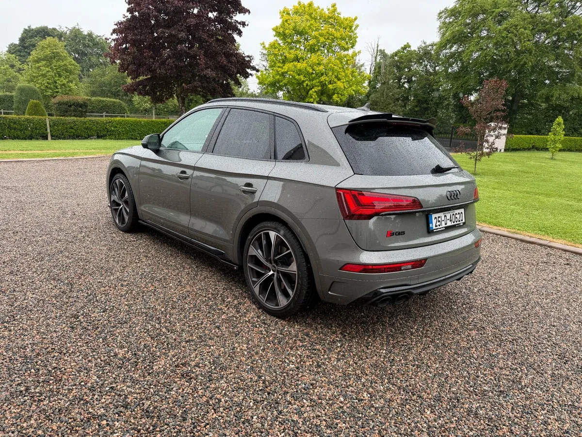 Audi SQ5 - Image 5