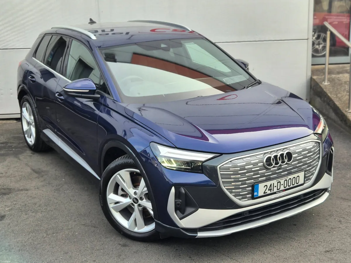 2024 Audi Q4 e-tron 40 S Line,  82kwh, 20" Alloys - Image 3