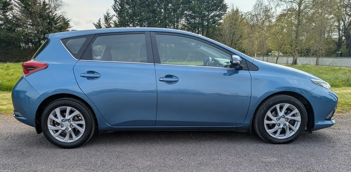 TOYOTA AURIS D4D LUNA/ REVERSE CAMERA/NEW NCT 10/2 - Image 5
