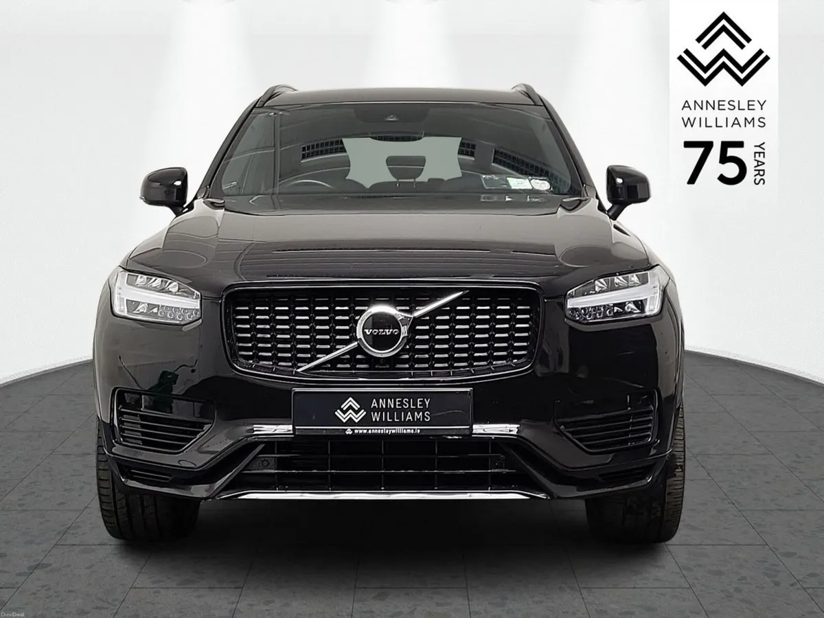 Volvo XC90 RECHARGE T8 (390hp) R-Design AWD - Image 2