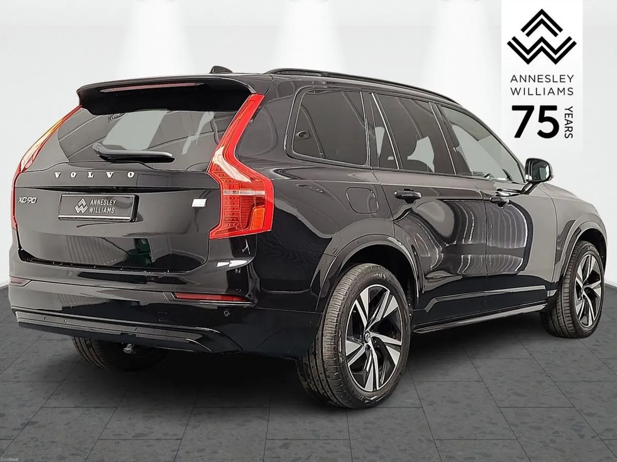 Volvo XC90 T8 Recharge Dark - Image 6